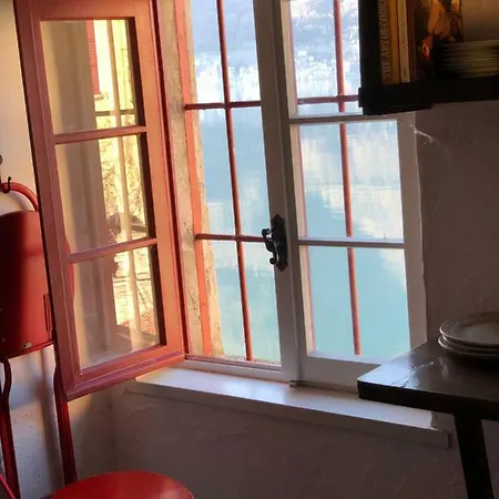 Apartment La Fenetre Rouge, Sul Ponte Della Civera