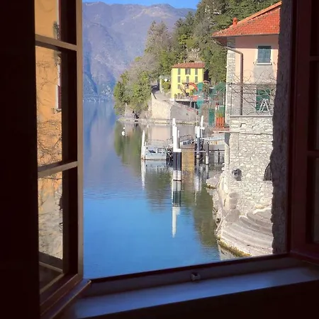 La Fenetre Rouge, Sul Ponte Della Civera Nesso